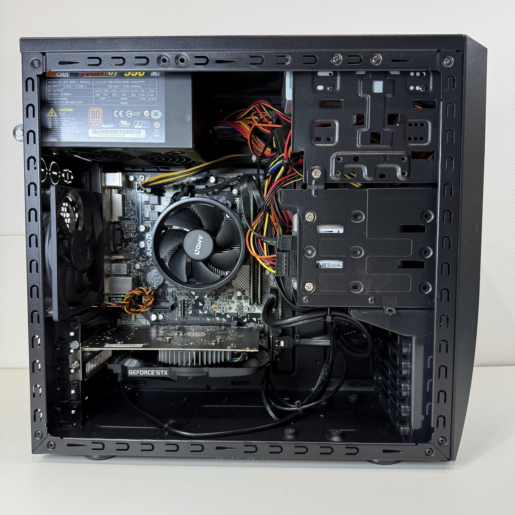 デスクトップPCの内部